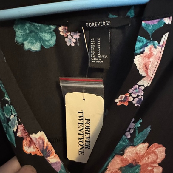 Forever 21 Black Floral Long Sleeve Dress - Picture 2 of 7